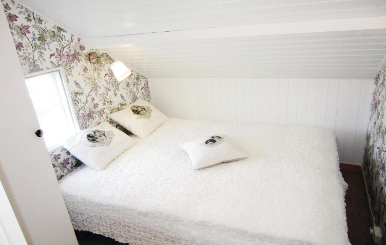 3 Bedroom Beautiful Apartment In Kungshamn Exterior foto